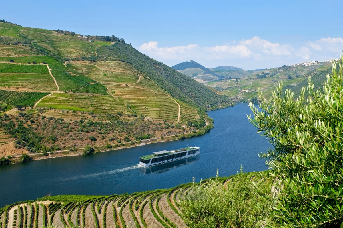 Emerald Nova Douro CGI | Holiday Planit Emerald Nova Douro